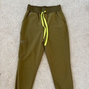 Figs Martini Olive High Waisted Jogger Scrub Pants